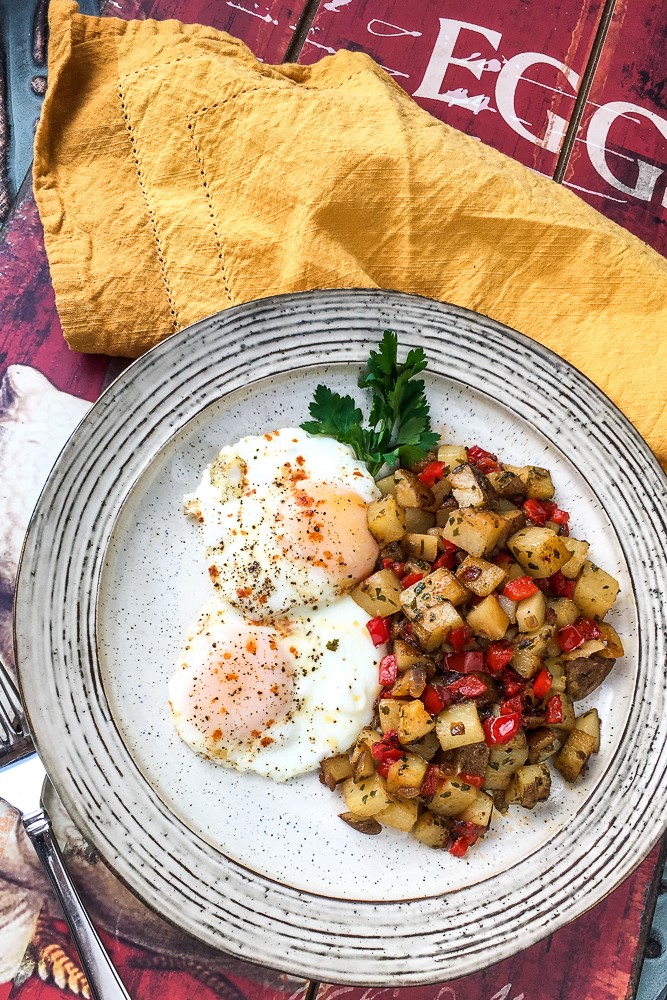 Trying to figure out what to make for breakfast? Try these easy and delicious parmesan breakfast potatoes that are anything but boring.