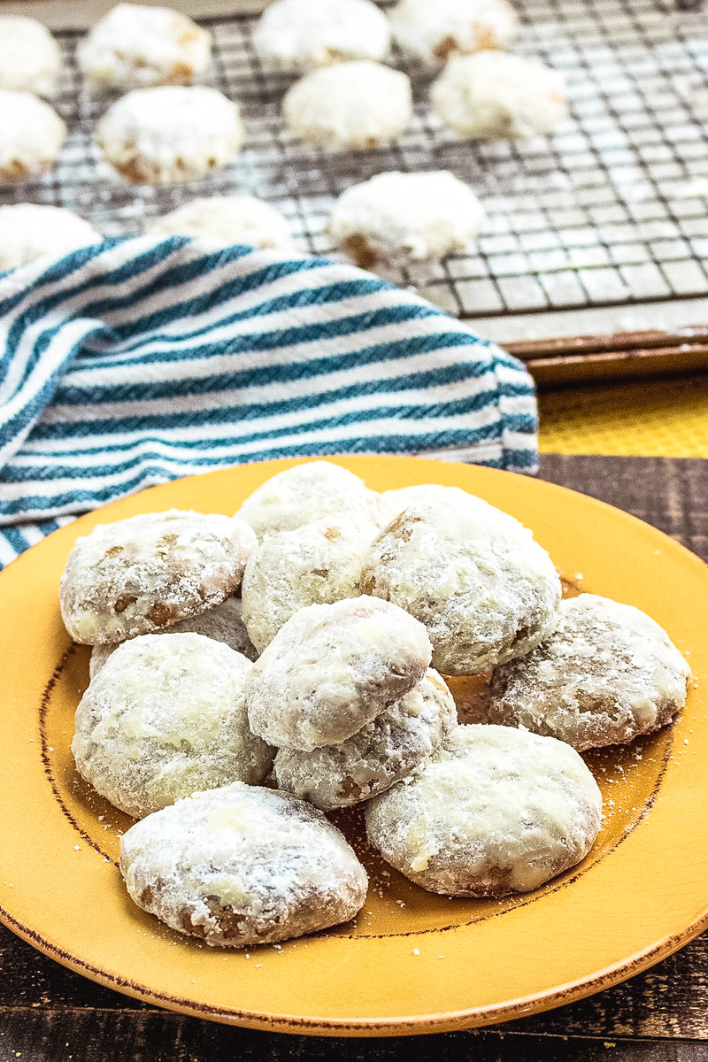 Learn how to make the traditional German Christmas cookies, Pfeffernusse. These powdered spice cookies are a real festive holiday treat.