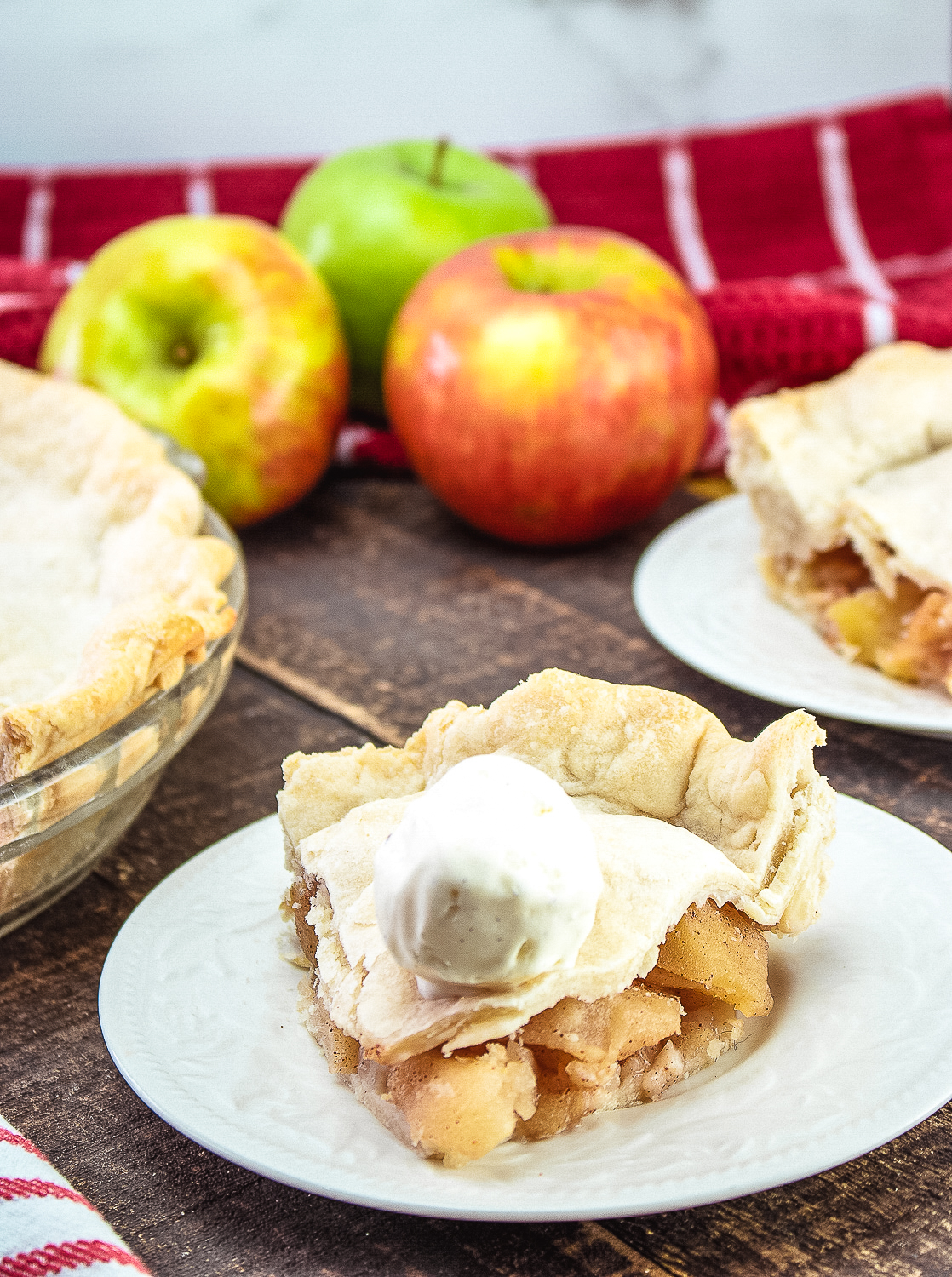 This delicious and easy recipe for Apple Pie a la Mode will be a hit for any occasion! Here's our recipe for an all-American classic dessert.