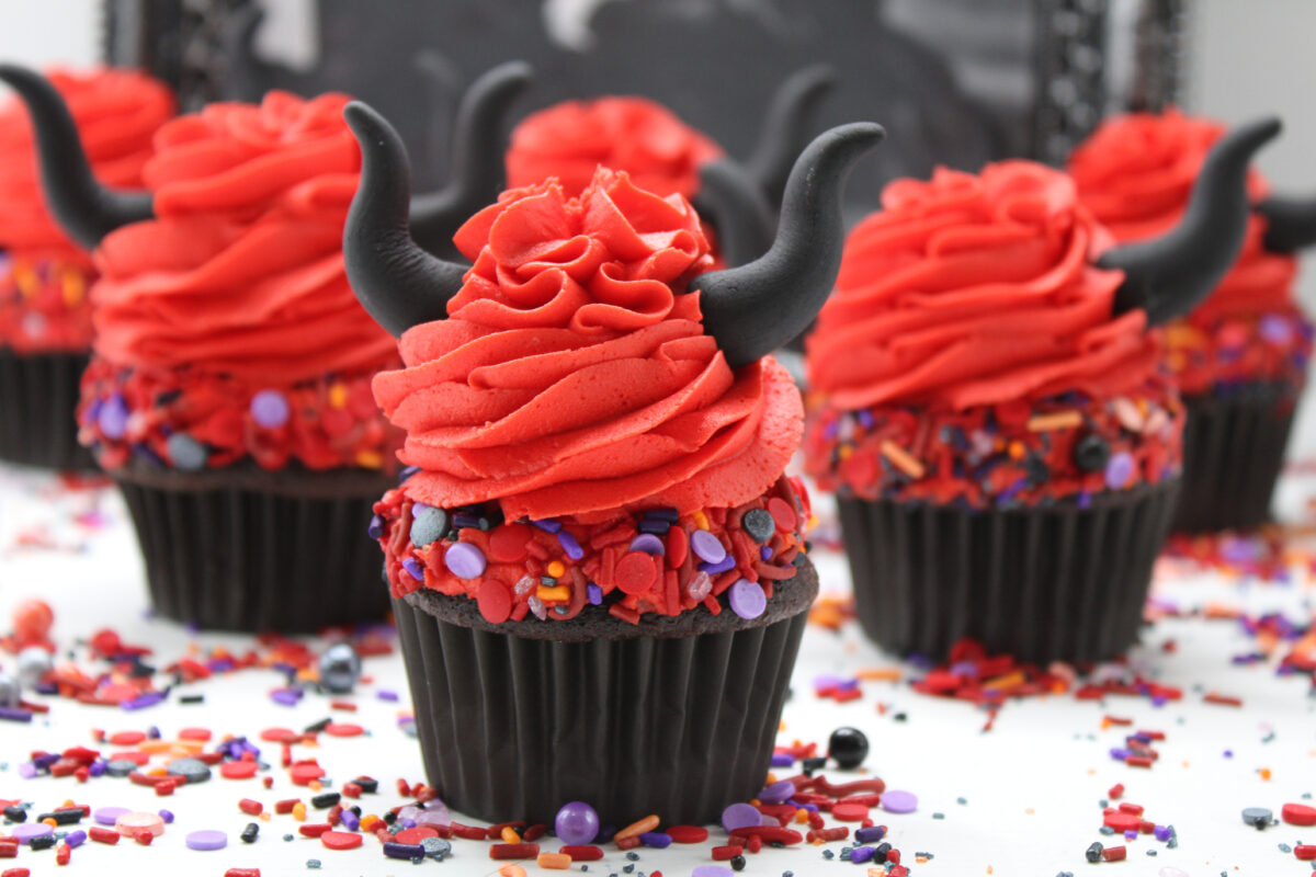 This Halloween cupcake decorating tutorial will show you how to make devil horns for your own devil cupcakes. It's easy, fun and delicious!