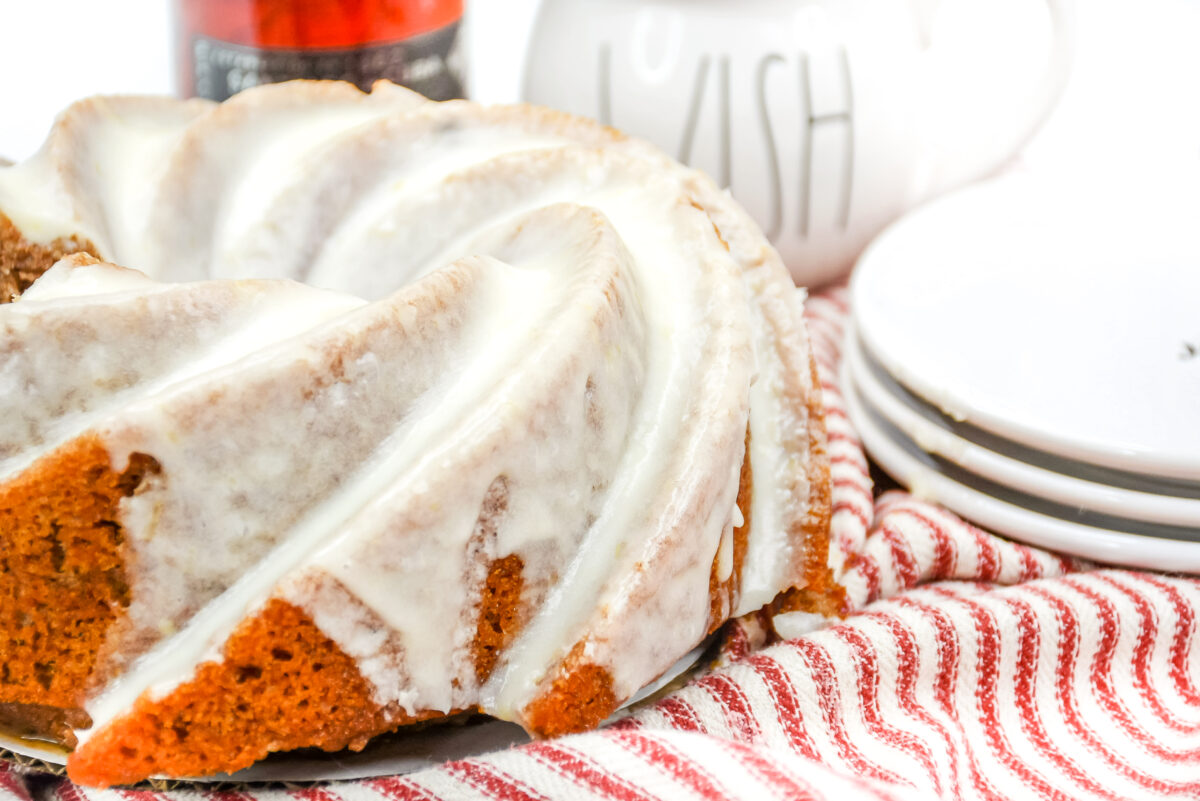 Indulge in a delicious spiced rum bundt cake with rum glaze this holiday season! This easy cake recipe is perfect for any occasion.