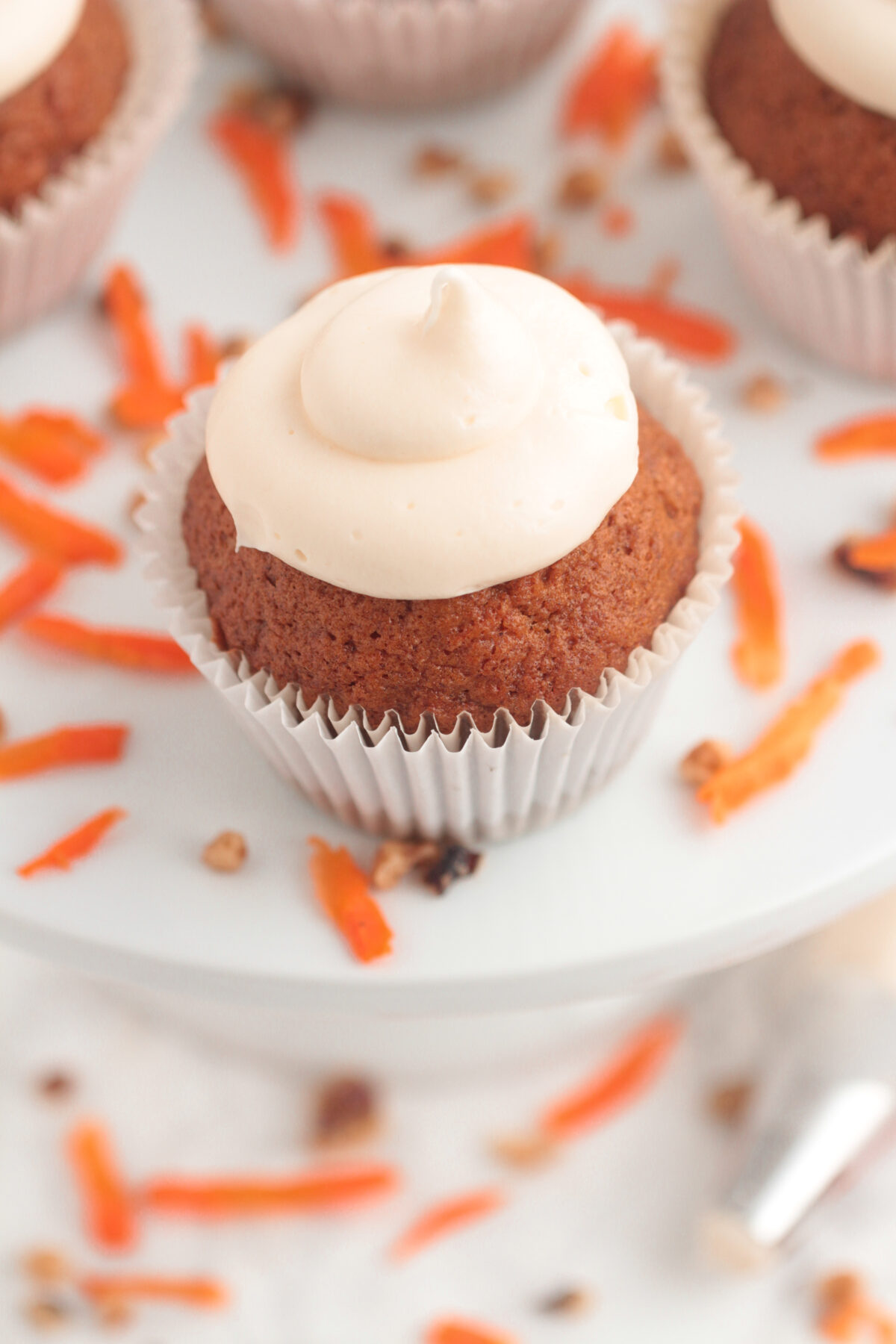 Bake up the perfect treat with this easy recipe for moist and fluffy carrot cupcakes with cream cheese frosting; ideal for any occasion.