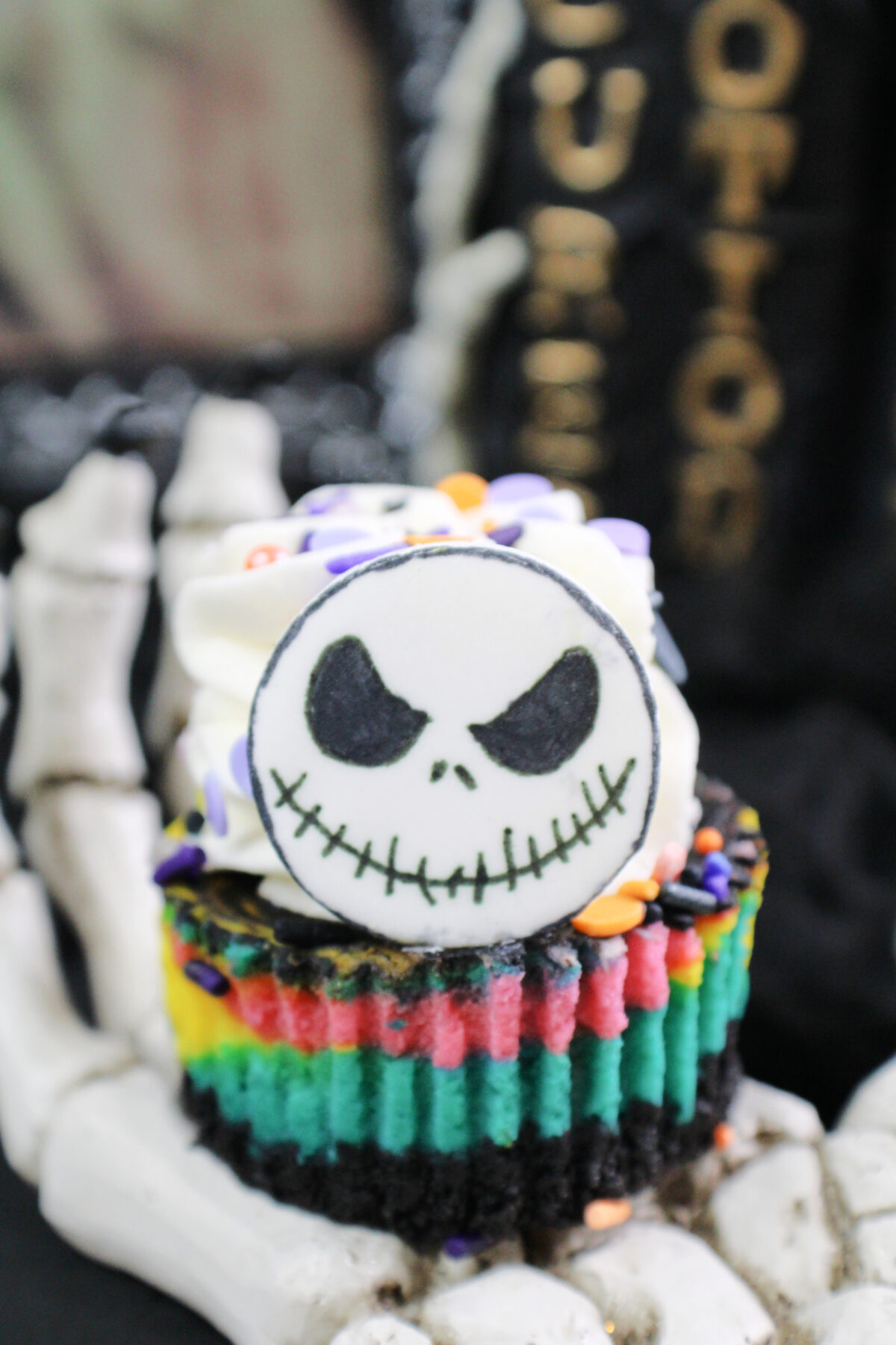 Looking for the perfect Halloween treat? Try these deliciously spooky Nightmare Before Christmas-inspired cheesecakes.